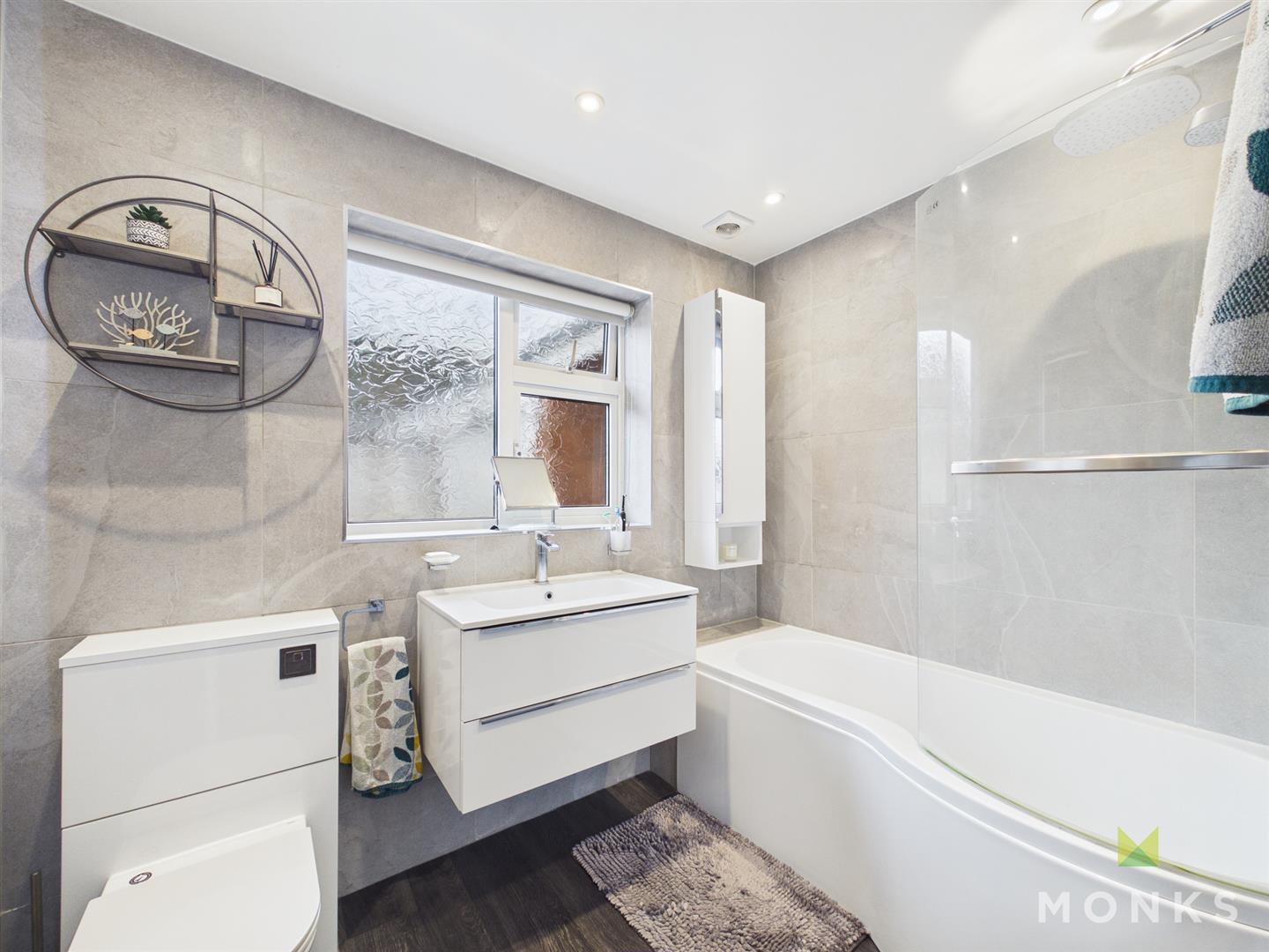 14 Trehowell Avenue, Chirk Bank, LL14 5EL For Sale